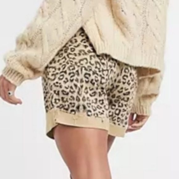 NWT Free People Printed Dogtown Cutoff Shorts sz24 - Picture 3 of 13